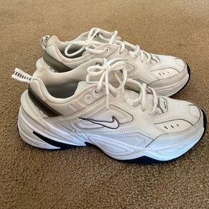 Vintage Nike technos